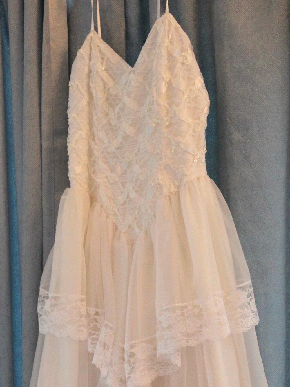 Alfred Angelo Mid length lace detailed a line formal dress Ivory size 12